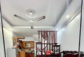 Cho thuê nhà ngõ 117 Thái Hà ở hộ gia đình kết hợp kinh doanh online, 45m, 4 tầng, MT 4m,18 Triệu